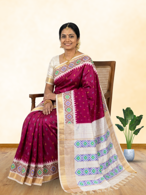 Maroon white handloom pochampally silk saree